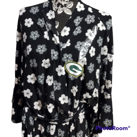 Green Bay Packers Kimono Robe - Picture 2 of 6